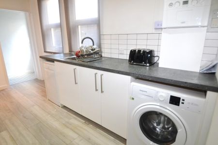 1 bedroom ground floor flat to rent - Photo 5