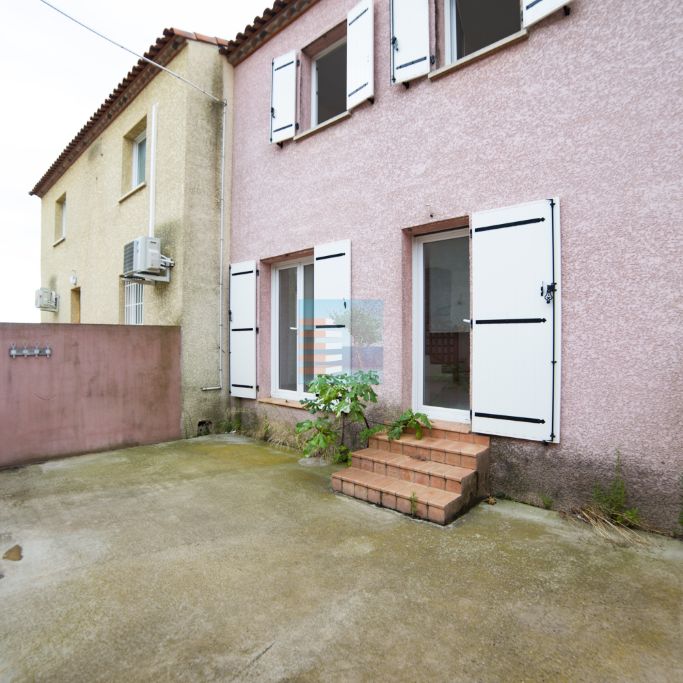 A LOUER - SIGEAN - Villa 3 pièces avec cour - Photo 1