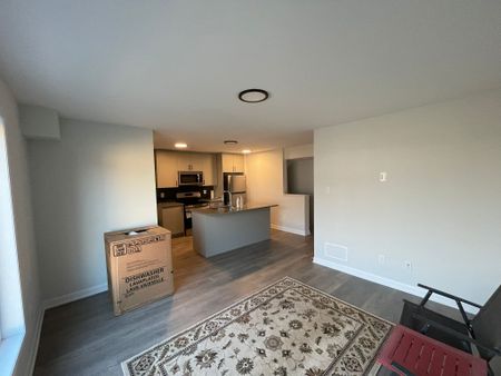 For Lease - 801 Glenroy Gilbert Drive Unit# 16, Barrhaven, Ontario - Photo 4