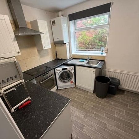 Room in a Shared House, Leeds, LS7 - Photo 3