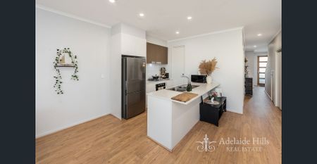 Beautiful 3 Bedroom Townhouse in Springlake Estate | Available 16/12/25 - Photo 5