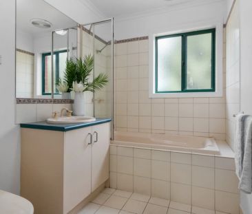 Modern 3 Bedroom Townhouse - Mt Waverley School Zone !!! - Photo 5