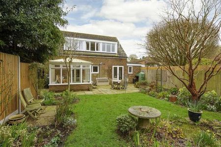 Bramber, Ball Lane, Kennington, TN25 - Photo 4