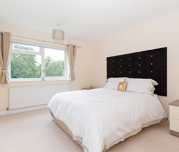2 bed flat to rent in Church Lane, Wexham, SL3 - Photo 2