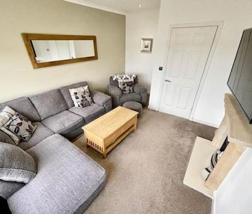 2 bedroom flat to rent - Photo 6