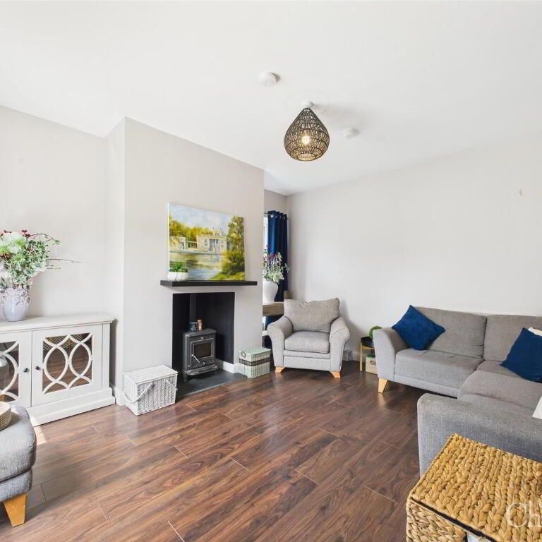 37 Moss Lane, Ballynahinch, BT24 8FE - Photo 1