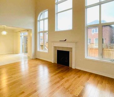 For Lease - 10 Benn Avenue, Georgina, Ontario - Photo 3