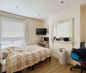 Droitwich Road, Worcester, Worcestershire, WR3 - Photo 2
