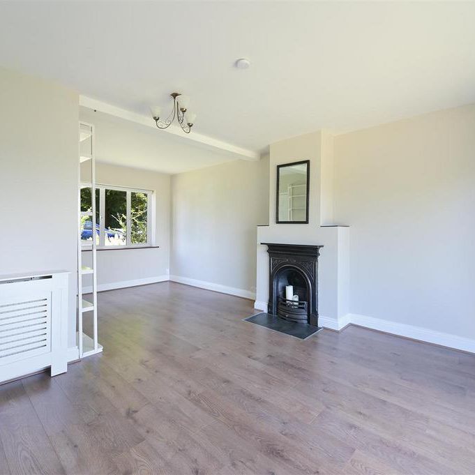 3 bedroom semi-detached house to rent - Photo 1