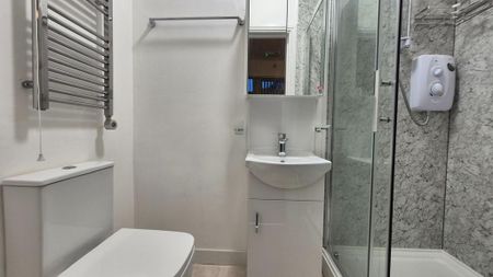 1 bedroom apartment to rent - Photo 4