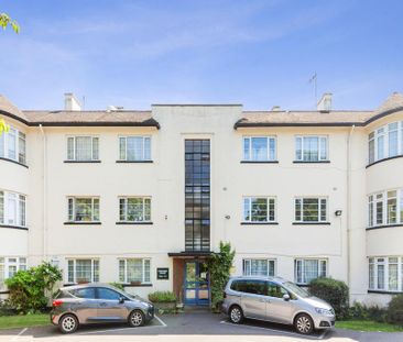 3 bedroom flat to rent - Photo 6