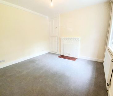 2 bedroom cottage to rent - Photo 1