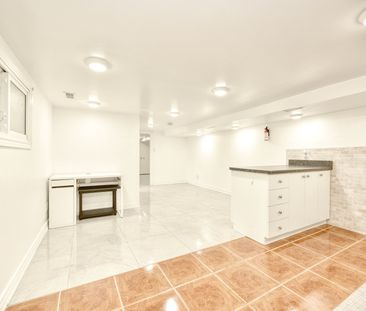 For Lease - 433 Symington Avenue Unit# Basement, Toronto, Ontario - Photo 1