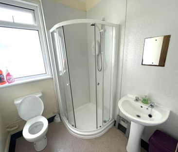 1 bedroom in a house share to rent - Photo 6