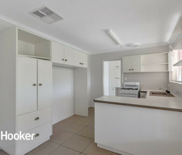 24 Thorndon Crescent, Paradise SA, Belconnen - Photo 1