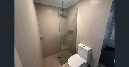 Modern Townhouse in a Convenient Location - Photo 3