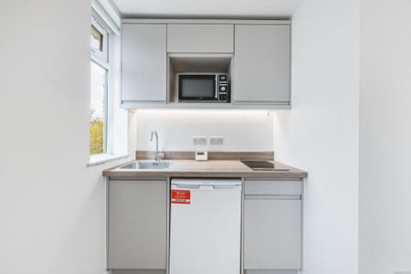 Studio to rent - Photo 2