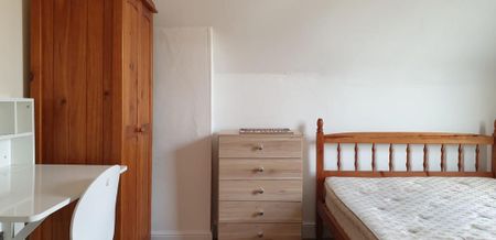 5 bedroom terraced house to rent - Photo 4