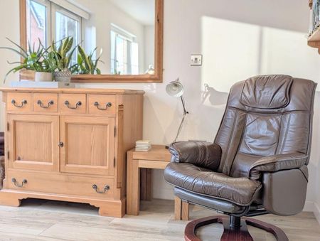 2 bedroom property to rent - Photo 2