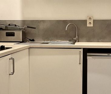 Studio met slaaphoek te huur in Aalst voor € 550 met 1 slaapkamer - Photo 3