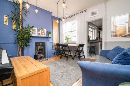 3 bedroom terraced house to rent - Photo 5