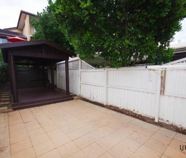 Spacious Duplex in a Prime Palm Beach Location - Photo 5