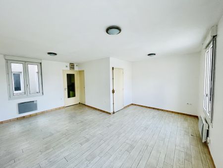 Location Appartement 2 pièces 54m² CHATELLERAULT 86100 - Photo 3