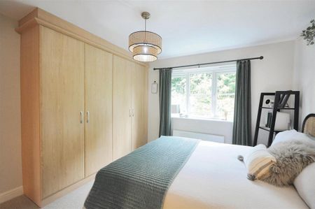 3 bedroom apartment to rent - Photo 5