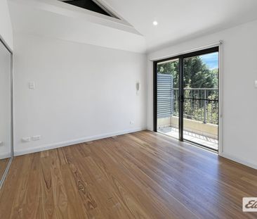 HOLDING DEPOSIT RECEIVED - Photo 5