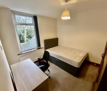 2 bedroom private hall to rent - Photo 5