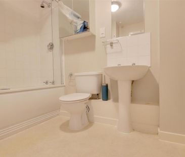 2 bedroom apartment to rent - Photo 5