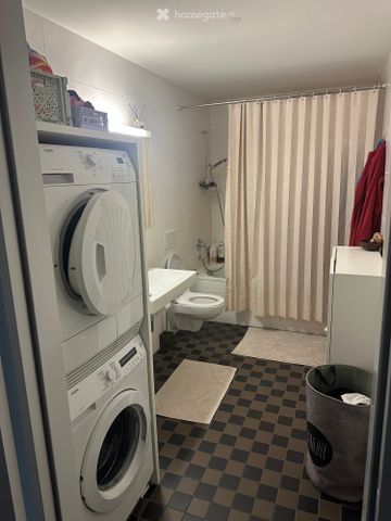 Fully Furnished 2.5 room Apartment for Sublet in Zurich, Kreis 5 - Photo 3