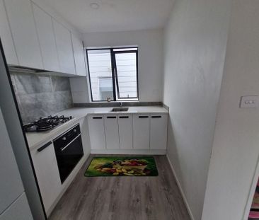 Next to new 2 Bedroom House AVAILABLE! - Photo 1