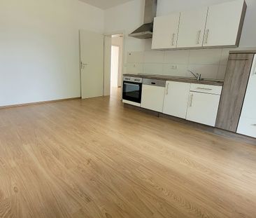 Tolle 2-Zimmer-Wohnung mit Balkon im EG! - Photo 1