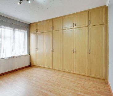 3 bedroom semi-detached house to rent - Photo 4