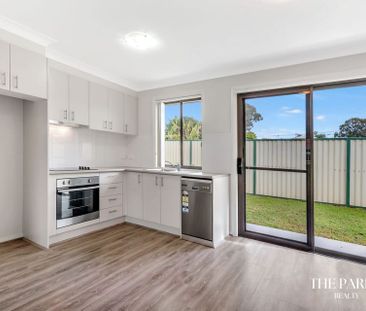 Newly Renovated Two Bedroom Granny Flat - Photo 3