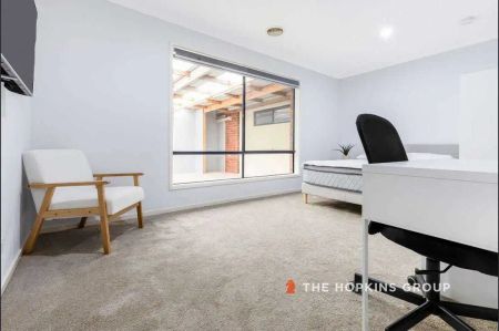 “*Move in this month and receive 2 WEEKS RENT FREE * – All Utilities included & Free Internet!**” - Photo 3