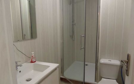 1 pièce, 25m² en location à Saint Yrieix La Perche - 340 € par mois - Photo 5