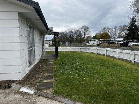 Bangor Street, Flaxmere - Photo 2