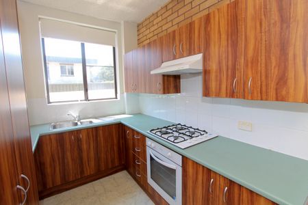 Three Bedroom Unit Located Moments From Jesmond CBD - Photo 5