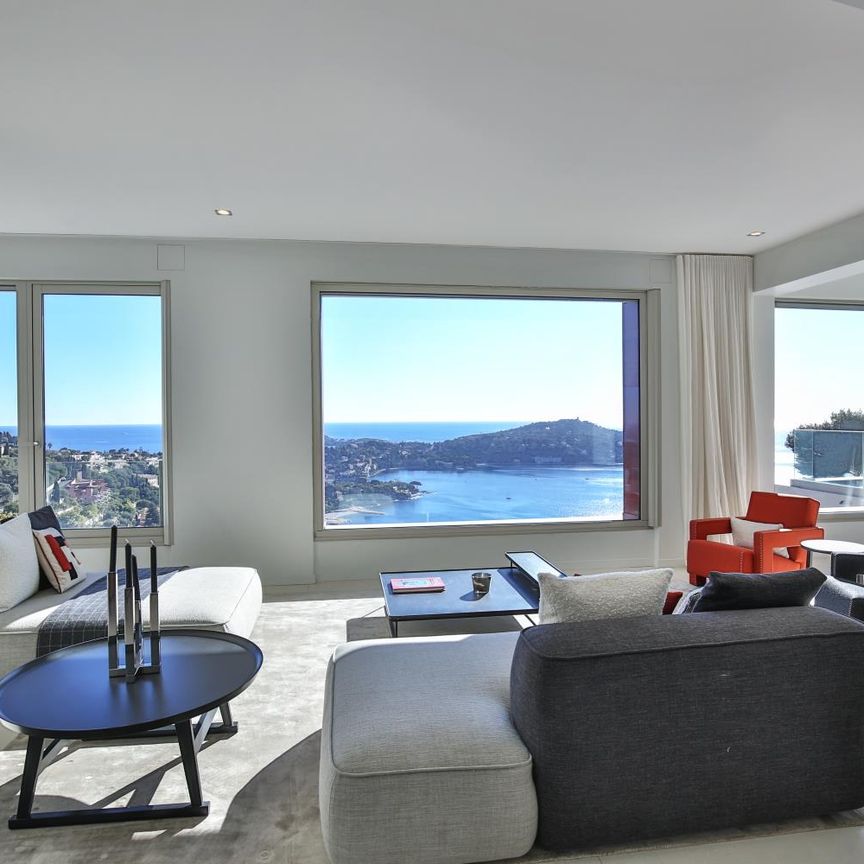 Location Maison 5 pièces 440m² VILLEFRANCHE SUR MER 06230 - Photo 1