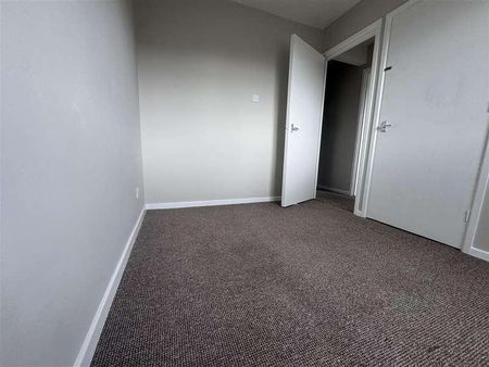 Constable Avenue, Clacton-on-sea, CO16 - Photo 3