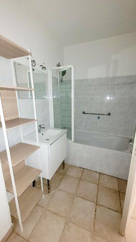 Location Appartement 2 pièces 51m² ORANGE 84100 - Photo 5