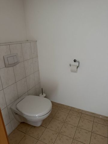3 Zimmerwohnung - Parkplatz - Kellerabteil - UNBEFRISTET - Foto 2