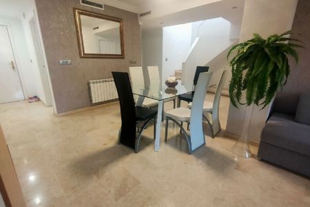 4 Bedroom Apartment For Rent in Guadalmina Alta, Málaga - Photo 5