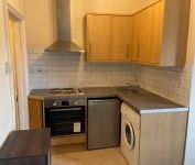 1 bed Studio - To Let - Photo 4