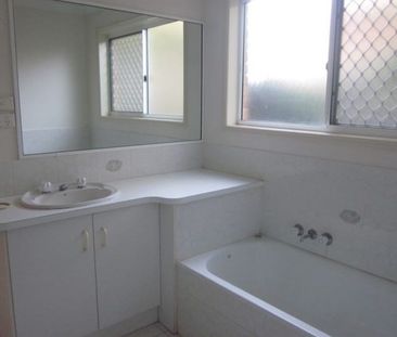 20 Wyena Street, Kallangur QLD 4503 - House For Rent | Domain - Photo 6