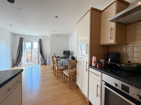 2 bedroom apartment to rent - Photo 3