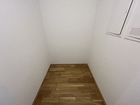 Moderne Neubauwohnung mit großzügiger Loggia - Photo 2