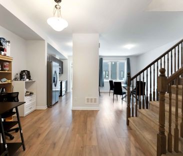 For Lease - 1022 Ballyhale Heights, Barrhaven, Ontario - Photo 5